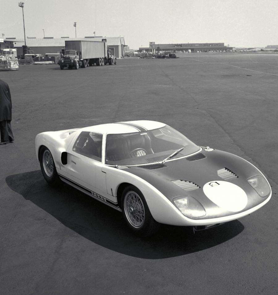  Ford GT40 (Mk I) 1965 года  (фото 26 из 66)